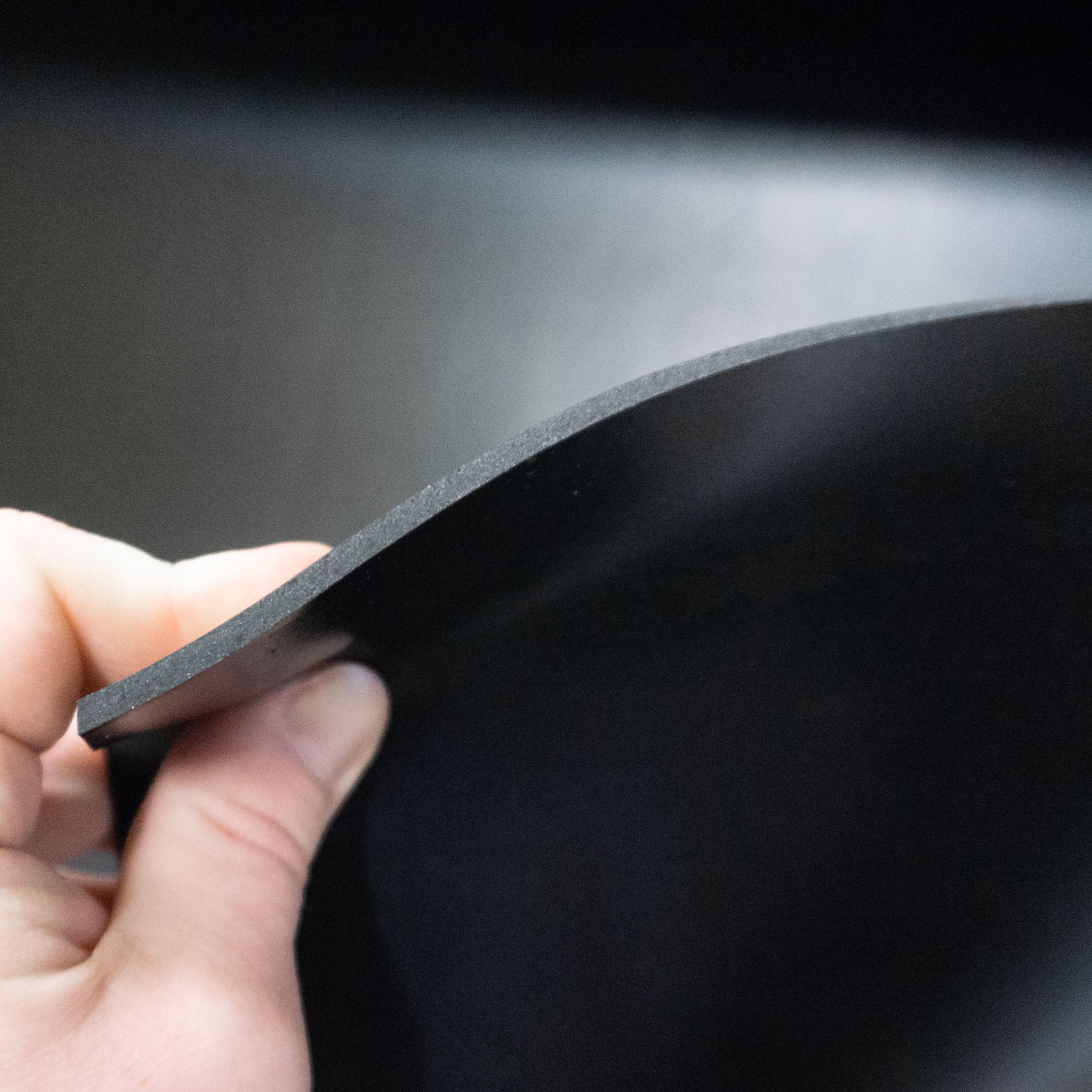 SBR Gummimatte Meterware Gummi Bodenbelag Glatt Schwarz 3mm 100cm Breite