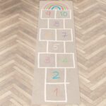 Spielmatte Hüpfspiel Teppich Läufer Hüpfspiel abwaschbar rutschfest Spring Kreuz Beige 67x240cm