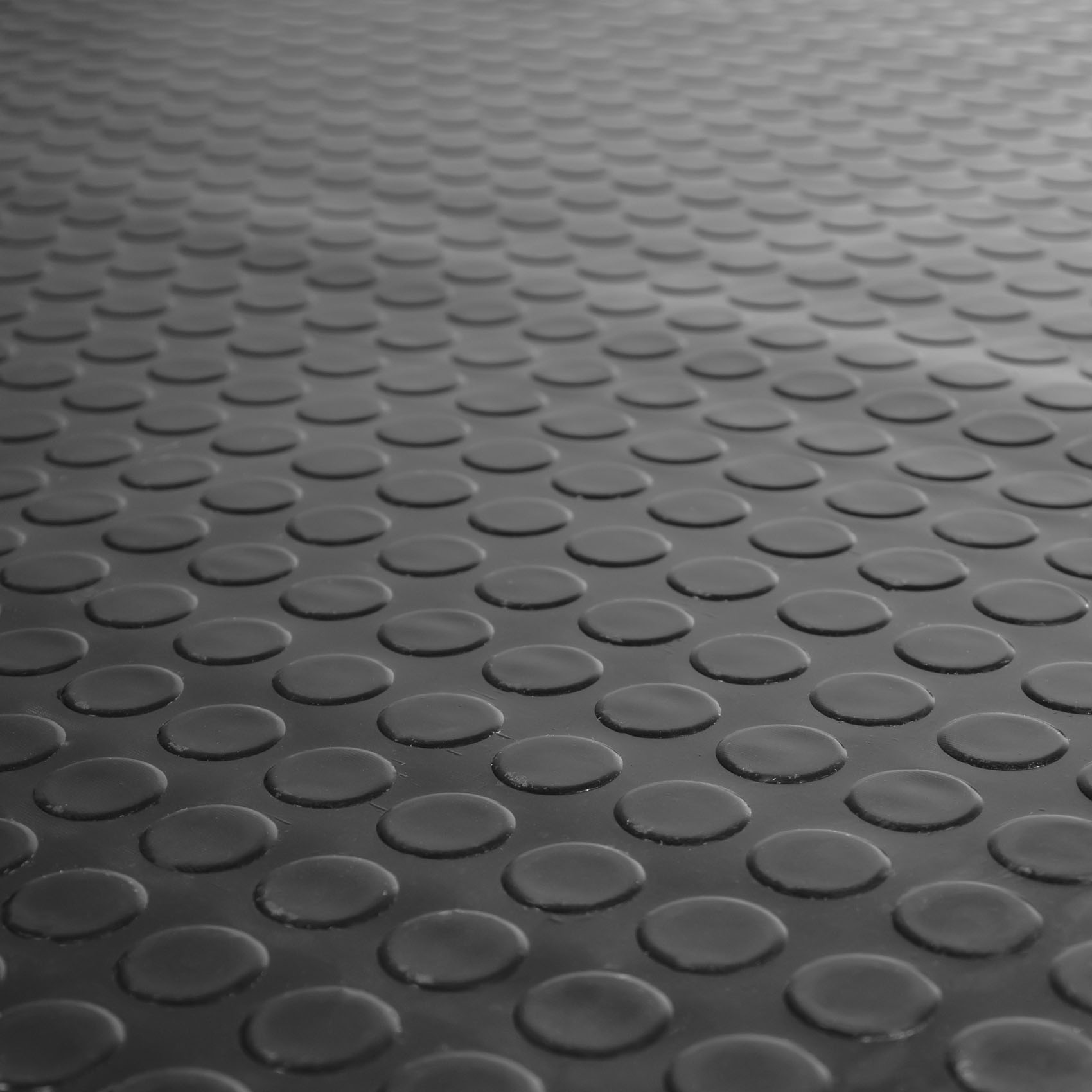 SBR Gummimatte Meterware Bodenbelag Noppen Schwarz Stärke: 3mm 120cm Breite