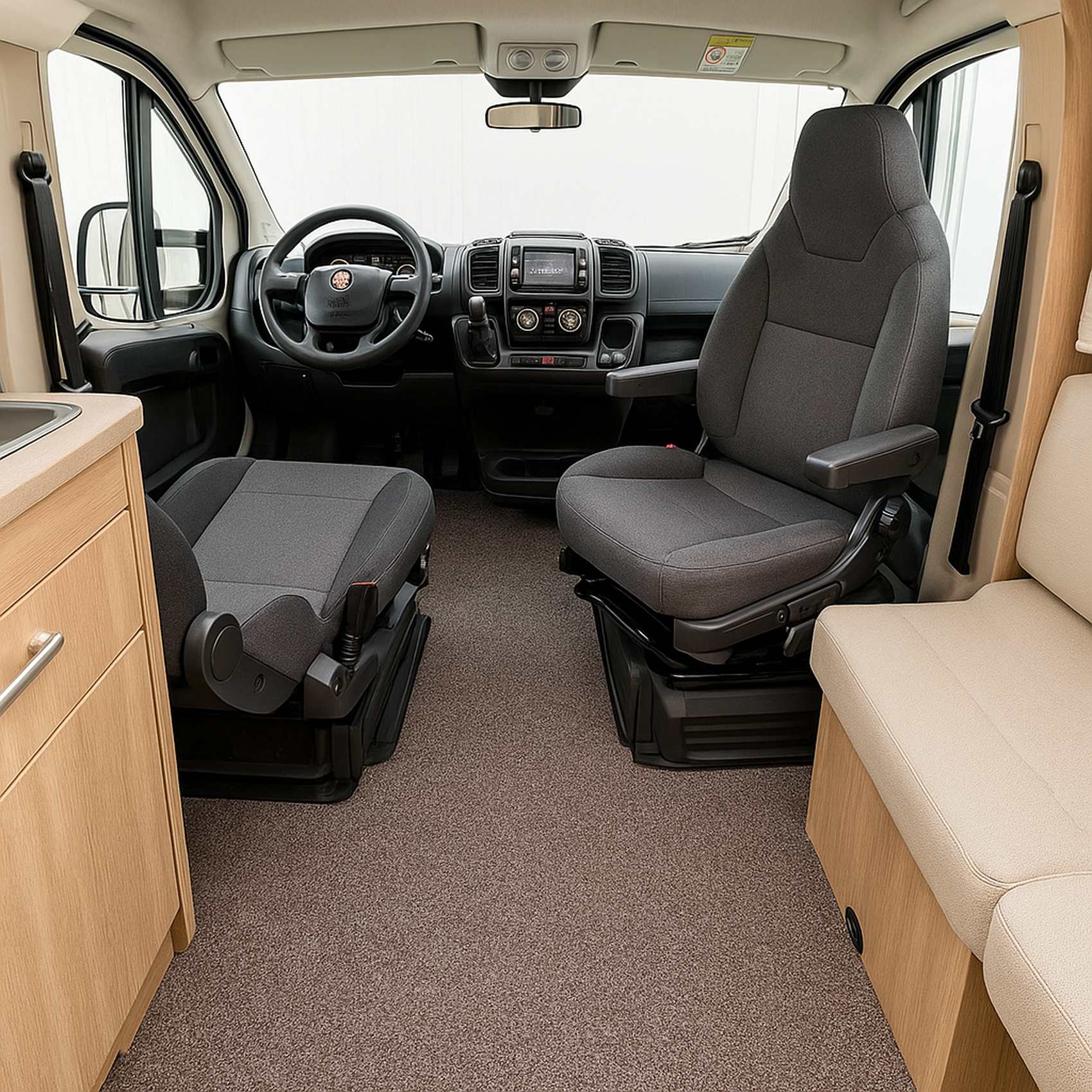 Wohnwagen Teppich nach Maß