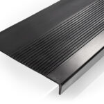 Gummi Stufenmatte mit Kantenschutz Feinriefen Gummimatte Treppenstufen Trittschutz