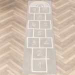 Spielmatte Hüpfspiel Teppich Läufer Hüpfspiel abwaschbar rutschfest Spring Kreuz Grau 67x240cm